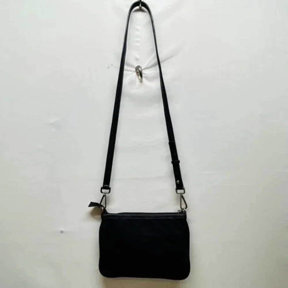 Calvin Klein Crossbody Bag‎ Black Lightweight Sporty CK Nylon Shoulderbag (Read)